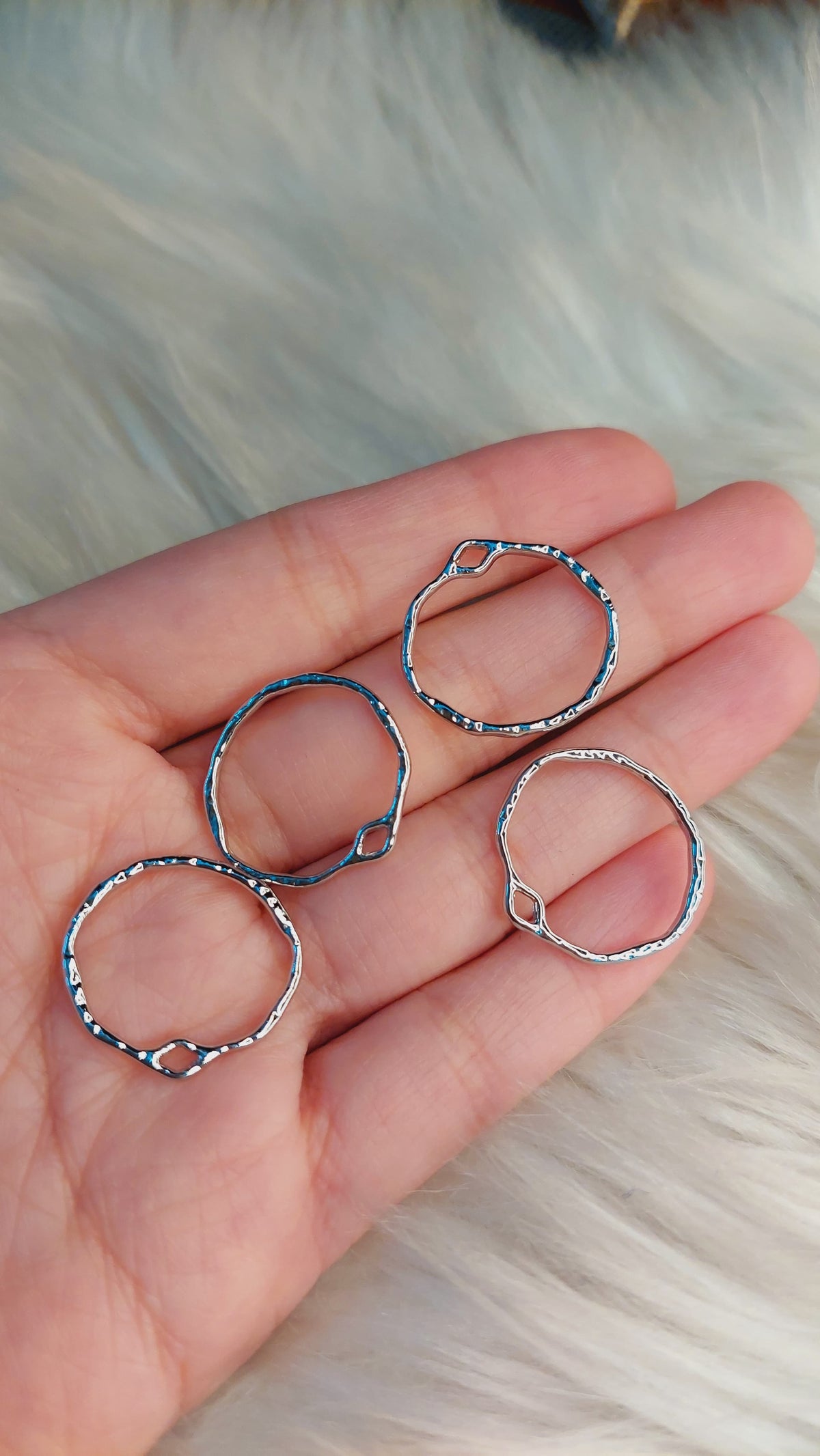 1pc High Quality,Imported Irregular Small Round Hollow Bezels