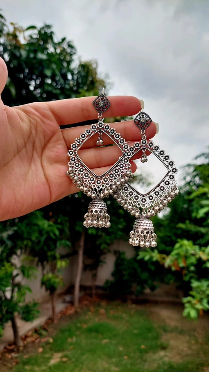 Square Jhumkaas with Cap Hanging