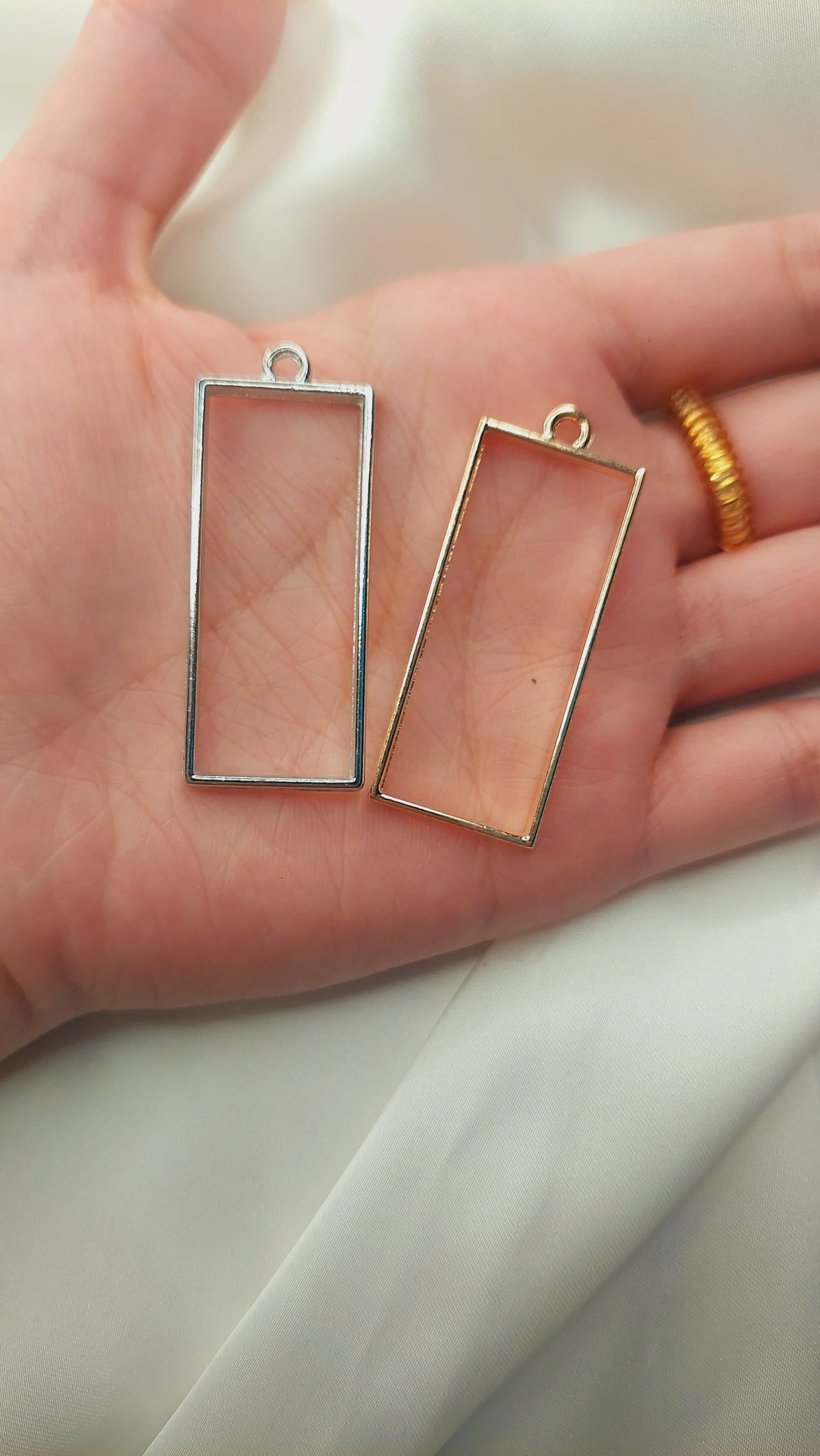1pc Basic Hollow Metal Frame Bezels-Rectangular Shaped