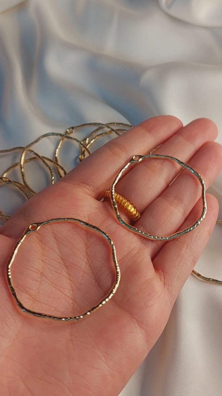 1 pc Irregular Shaped High-Quality, Imported Bezel Round