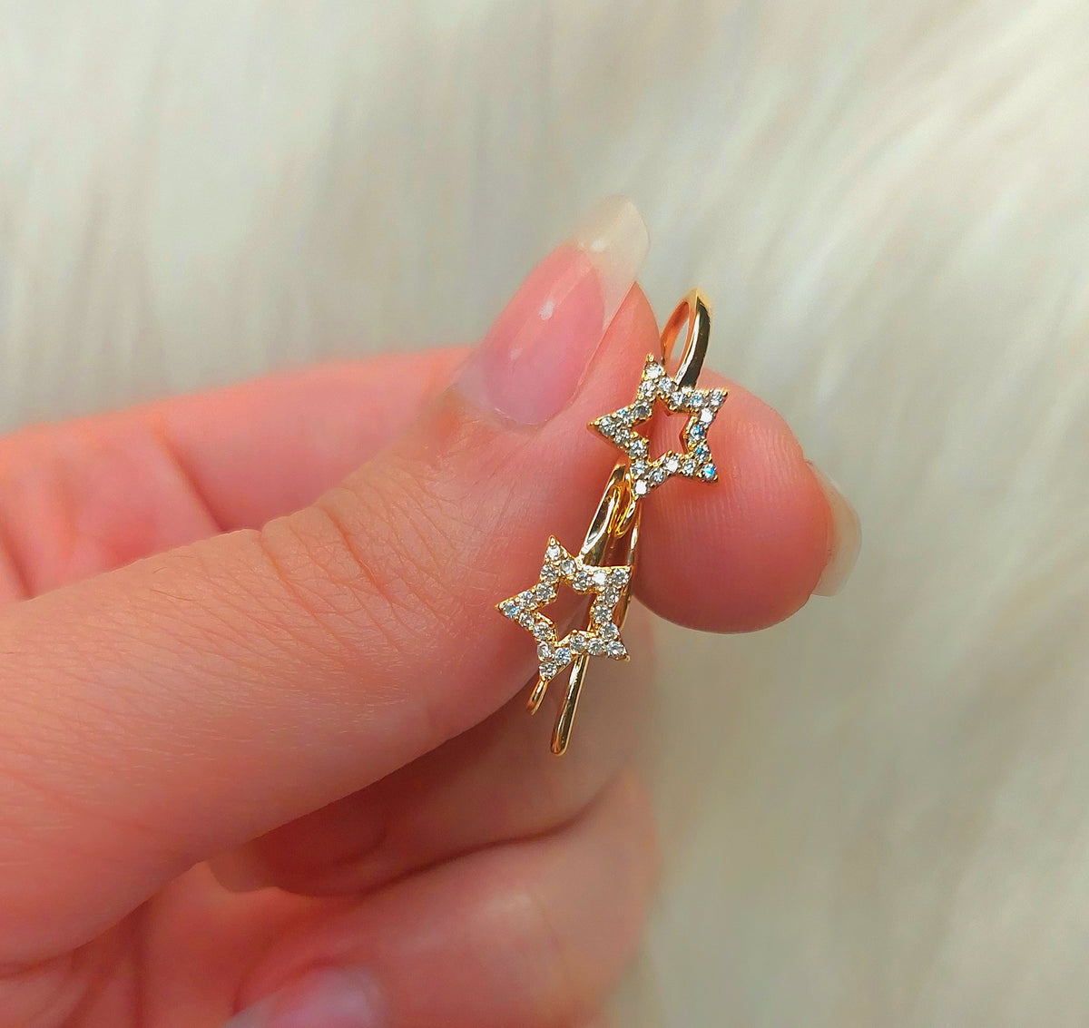 1 pair of Gold-Plated/ Stainless Steel Star Hooks for Jewellery