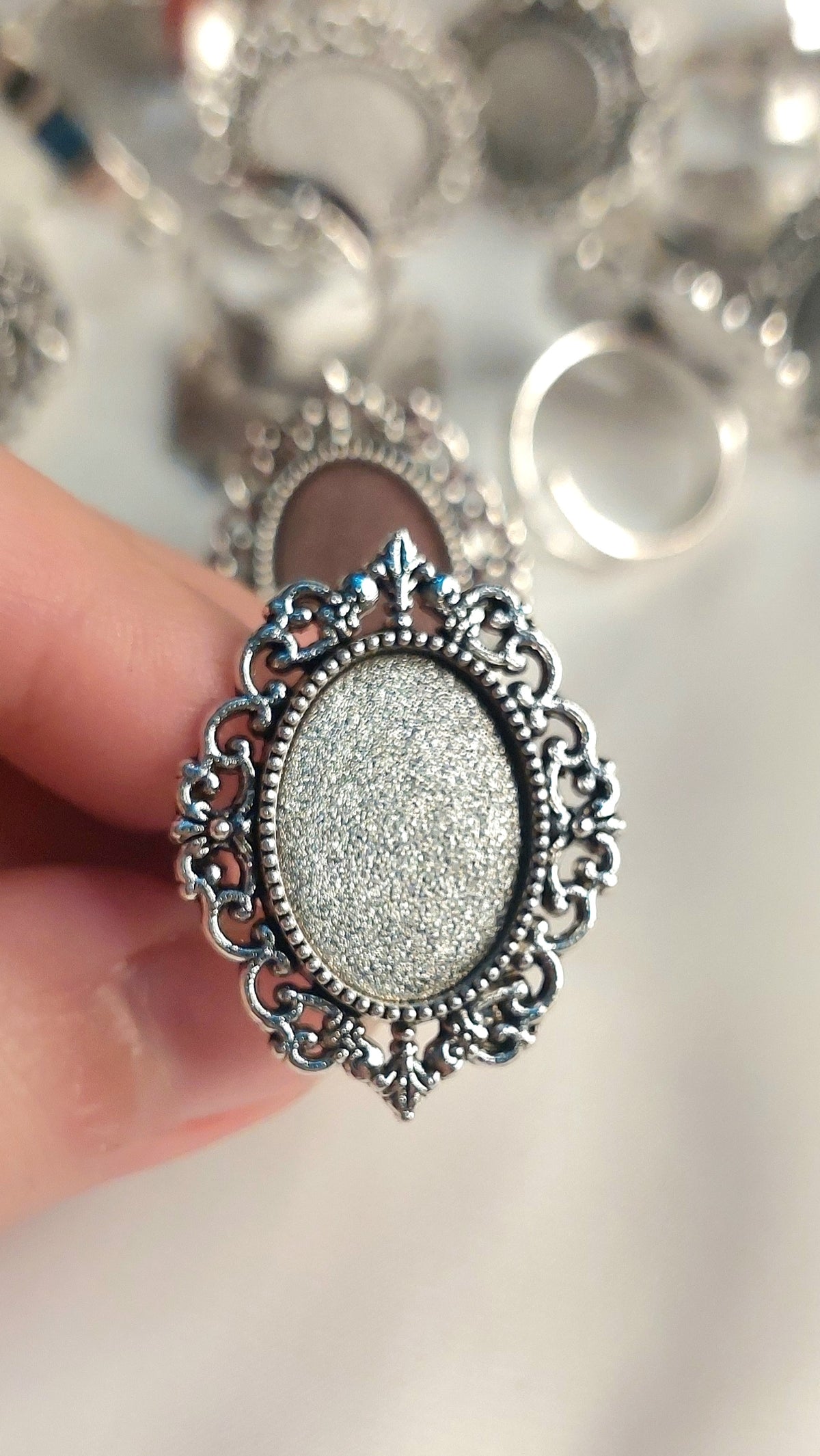 1pc crown Antique/ Oxidized Silver Plated , Bronze brass plated adjustable rings