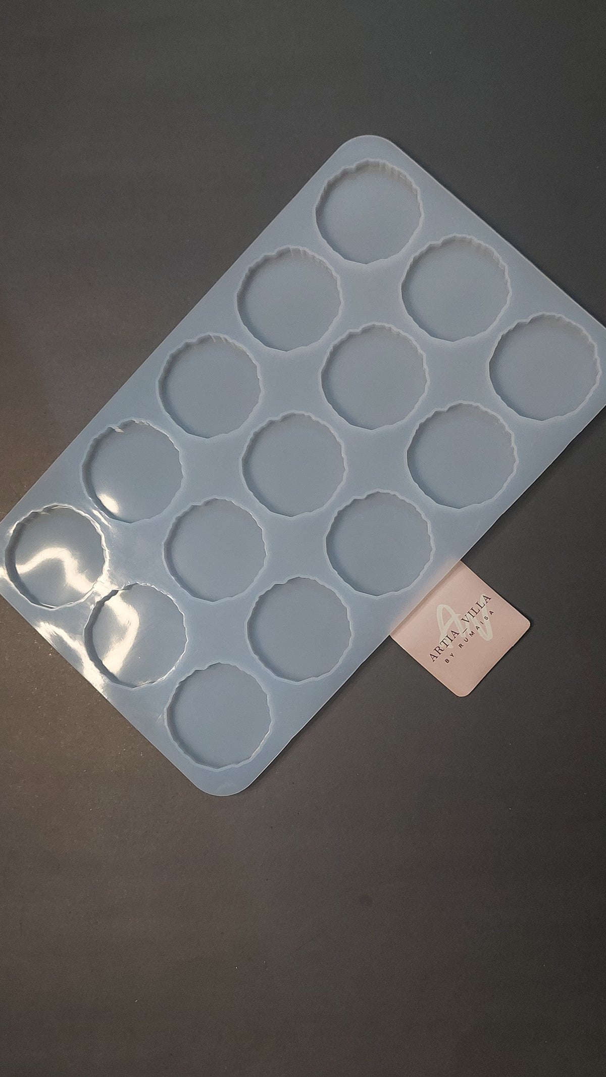 15 cavities pop socket/ keychain mold
