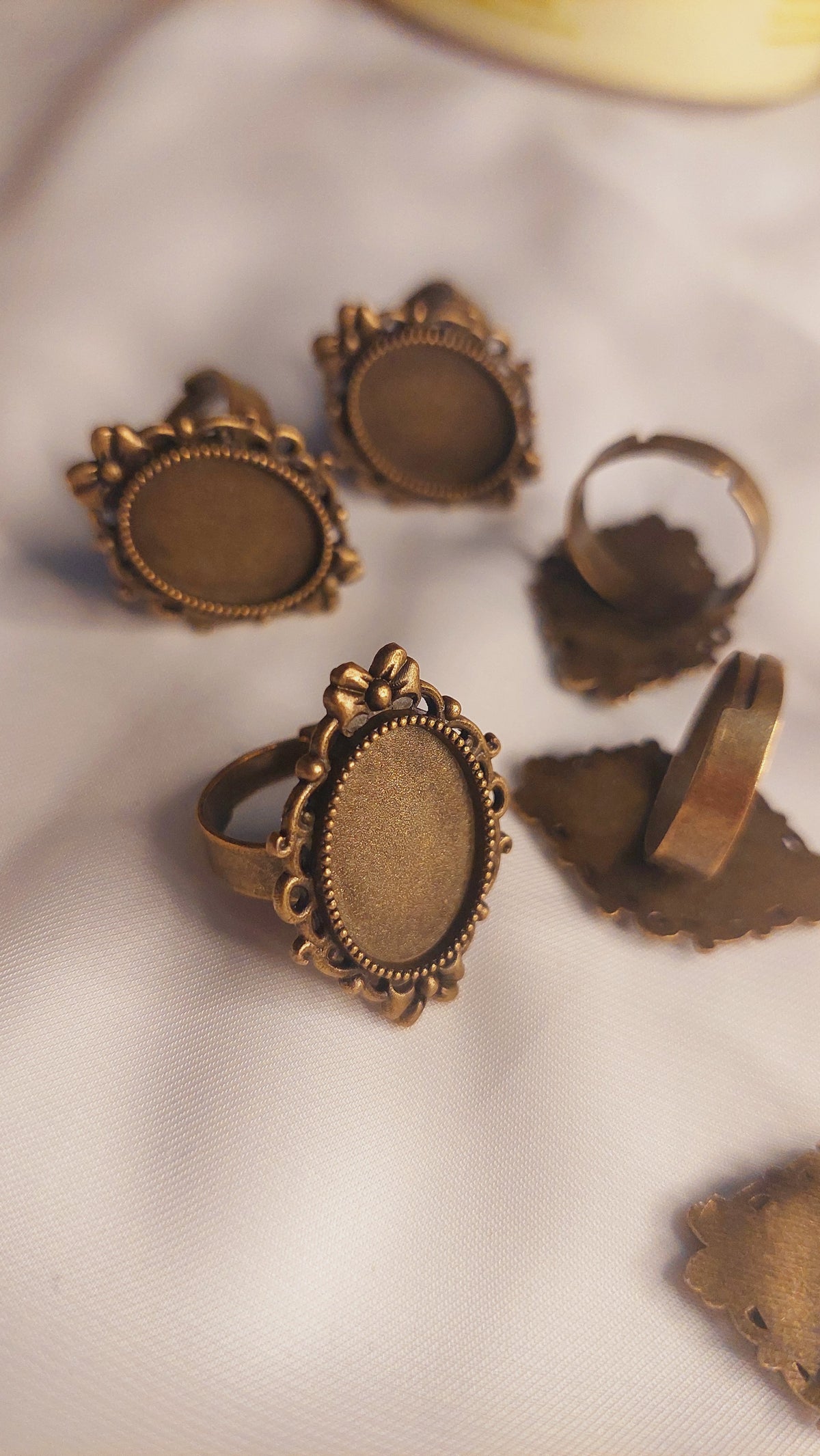 1pc bow Antique/ Oxalidized Silver Plated , Bronze Brass Plated Adjustable Ring Bases