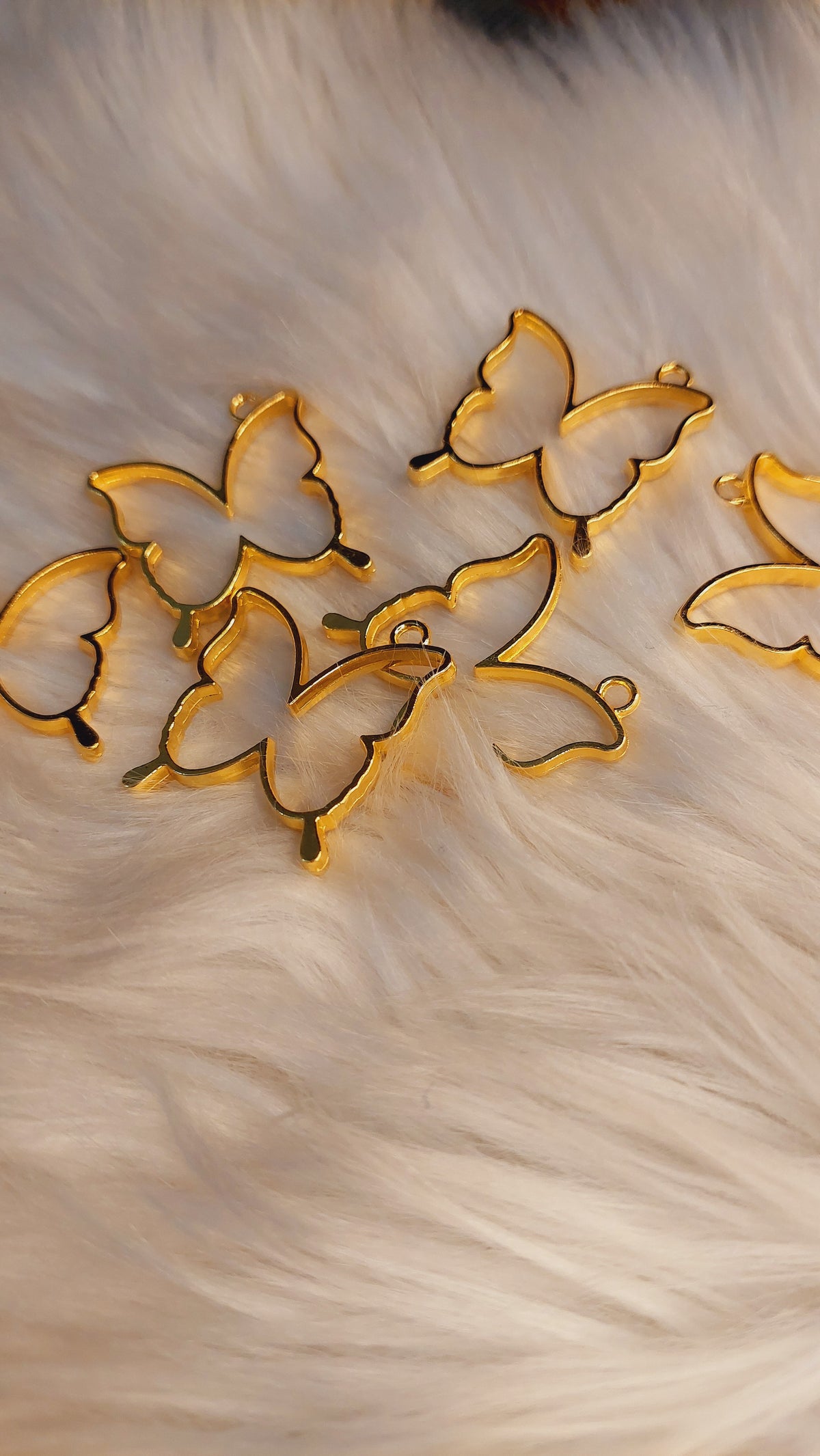 1pc Basic Hollow Metal Frame Bezels-Butterfly Shaped