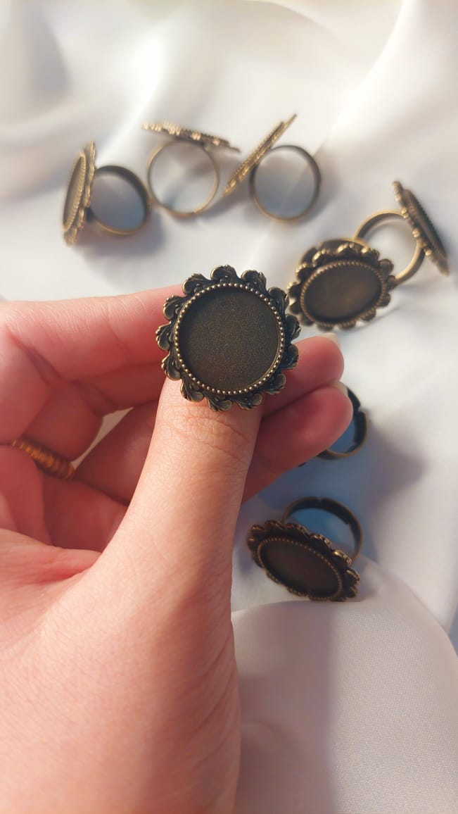 1pc round Antique/ Oxalidized Silver Plated , Bronze brass plated adjustable rings