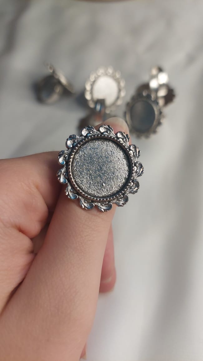 1pc round Antique/ Oxalidized Silver Plated , Bronze brass plated adjustable rings