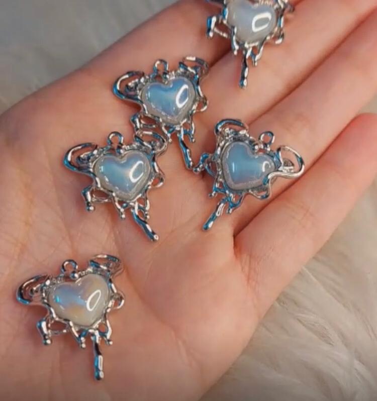 Luxury Pearly Heart Charms
