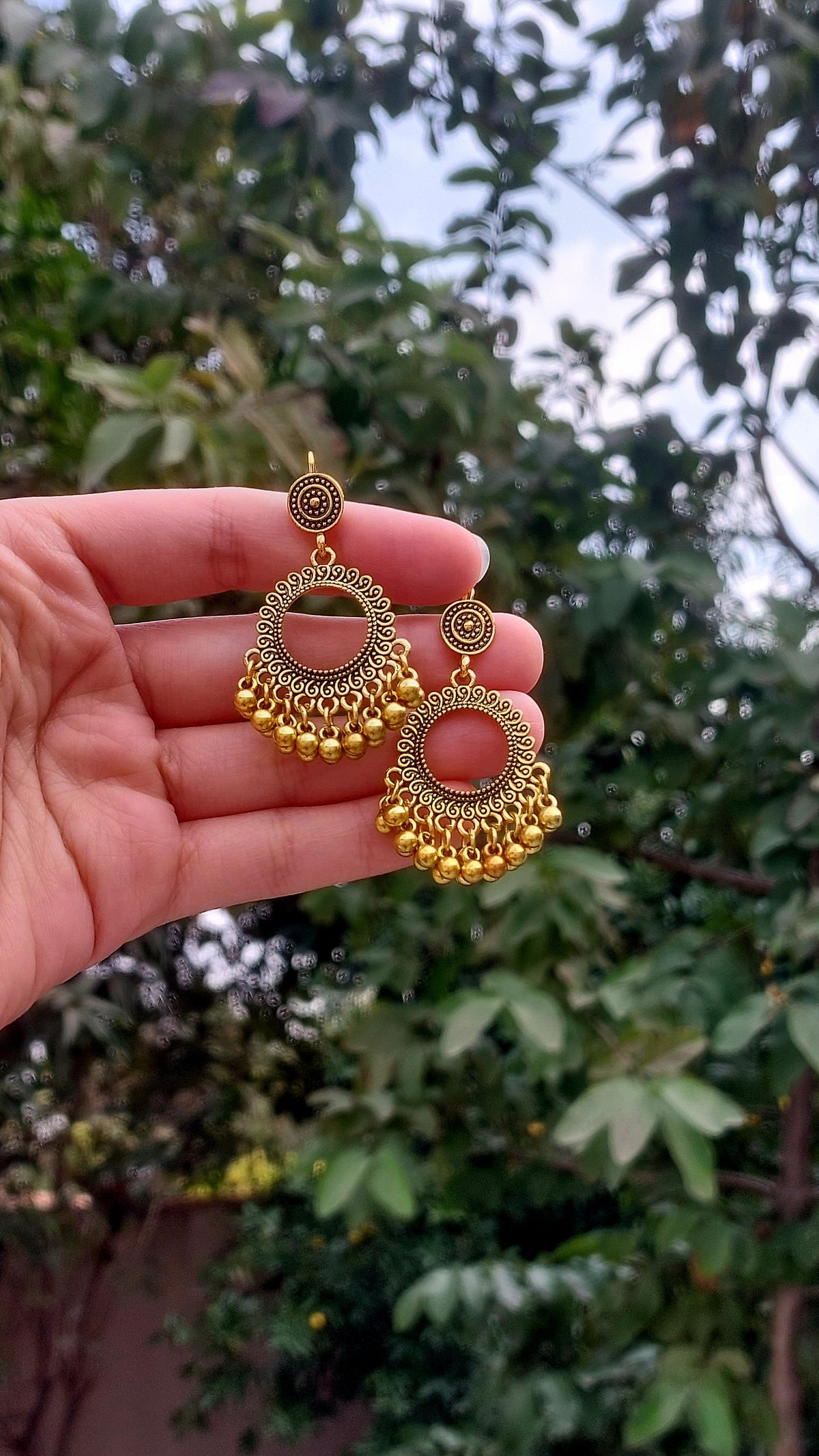 Mini Round jhumkay Silver/Golden