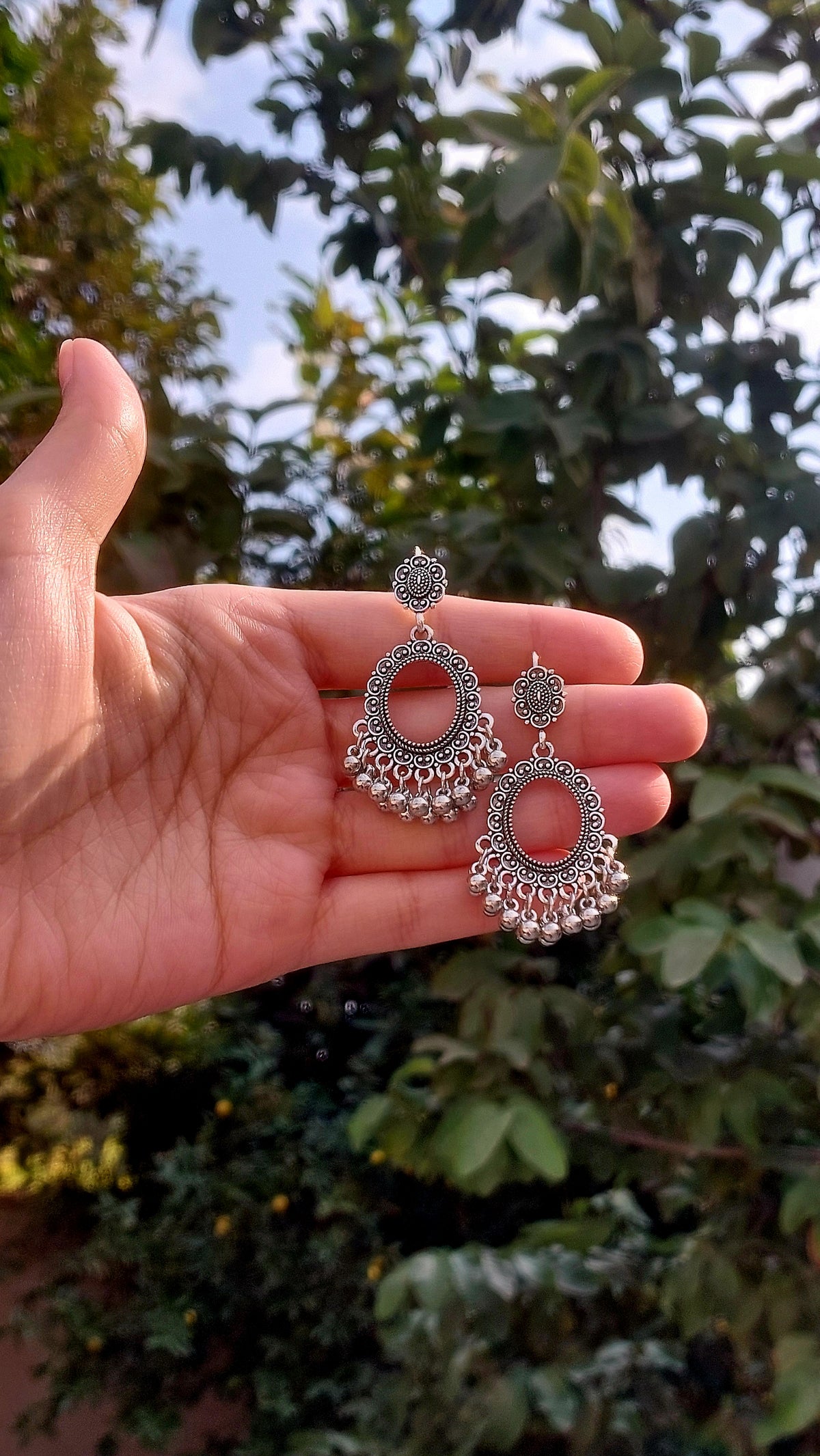 Mini oval jhumkay golden/silver