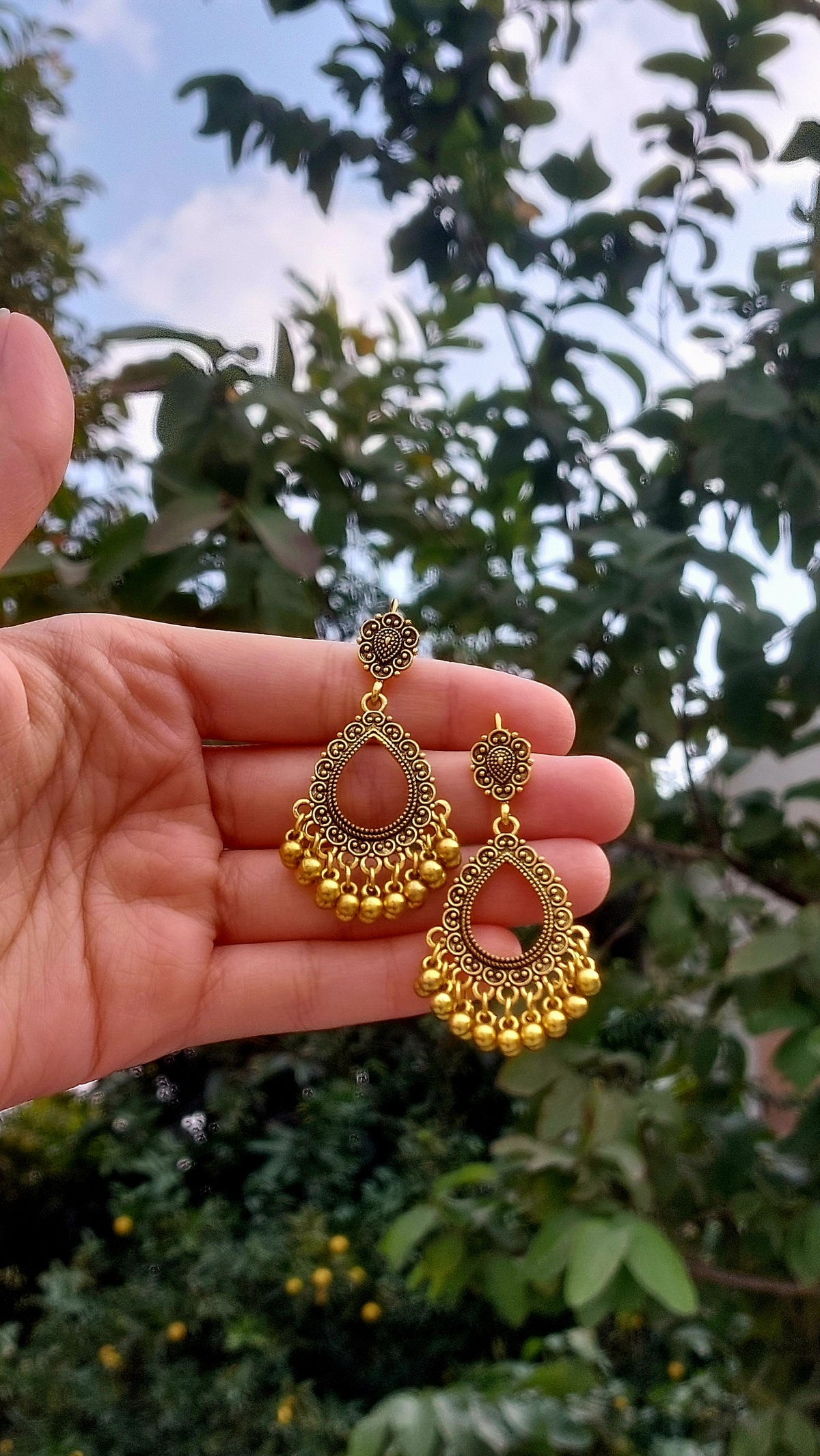 Mini tear drop jhumkay golden/ silver